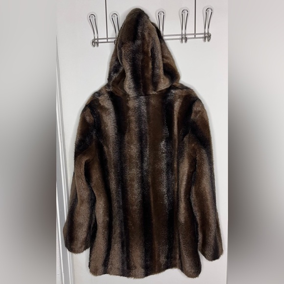 Dennis Basso Studio Brown Faux Fur Coat - Picture 7 of 10